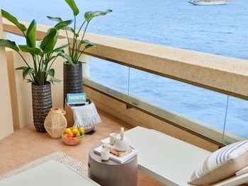 Signature Room, 2 Double Beds, Terrace, Sea View (35sm-High Floor)