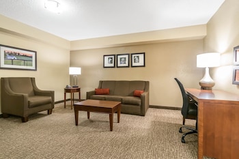 Suite, Multiple Beds, Non Smoking