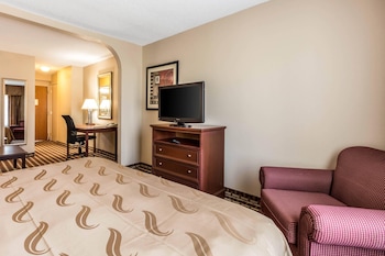 Suite, 1 King Bed, Non Smoking