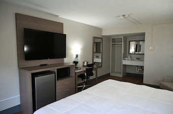 Deluxe King Bed, Non Smoking