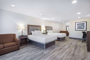 Deluxe Suite, Multiple Beds, Non Smoking