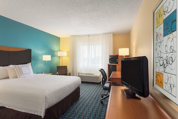 Room, 1 Queen Bed (Mobility/Hearing Accessible, Tub)