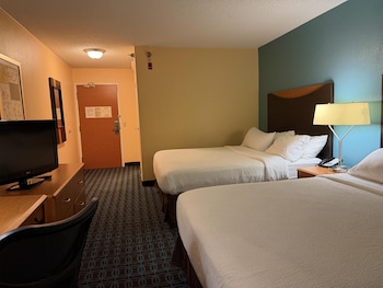 Standard Room, 2 Queen Beds, Non Smoking, Refrigerator & Microwave
