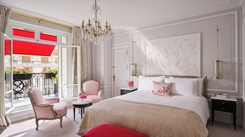 Suite Prestige Vue Avenue Montaigne avec Balcon