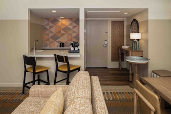 Premium Suite, 1 King Bed with Sofa bed, Patio (Forest View)
