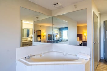 Studio Suite, 1 King Bed, Non Smoking