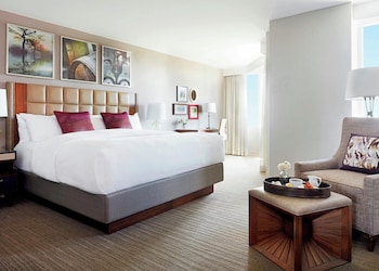 Suite (Alcove)