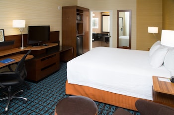 Room, 1 King Bed, Hearing Accessible (Accessible Bathtub)