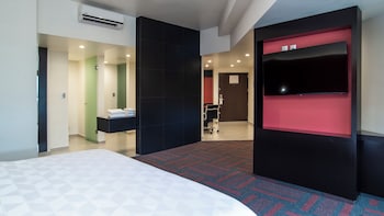 Suite, 1 King Bed
