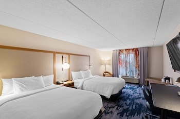 Room, 2 Queen Beds, Hearing Accessible (Roll-in Shower)