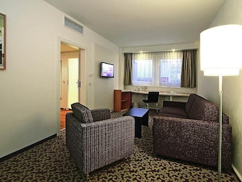 Suite, Multiple Beds