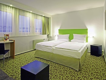 Suite, Multiple Beds