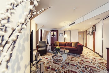 Master Suite with canal view