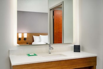Room, Multiple Beds