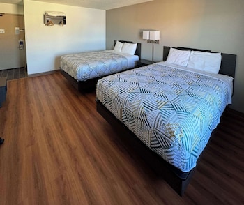Room, 2 Queen Beds