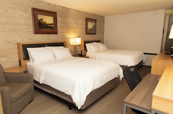 Standard Room, 2 Queen Beds, Pool View