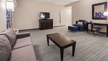 Room, 2 Queen Beds, Refrigerator & Microwave (with Sofabed)