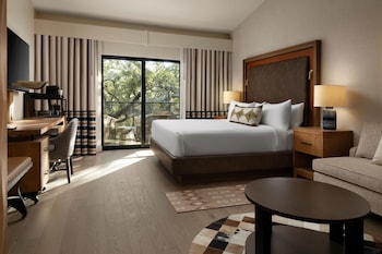 Room, 1 King Bed, Pool View