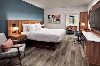 Room, 1 King Bed, Non Smoking