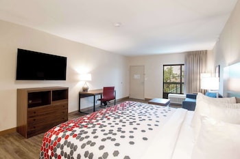 Standard Room, 1 King Bed with Sofa bed, Smoking