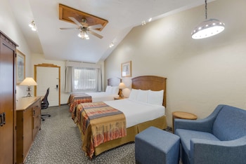 Executive Room, 2 Queen Beds, Non Smoking, Jetted Tub