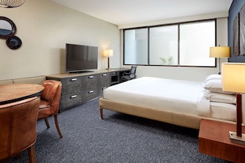 Premium Suite, 1 King Bed