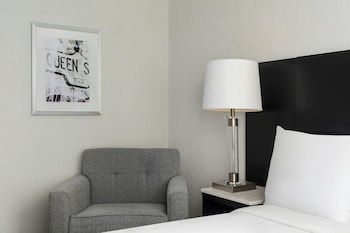 Suite, 1 Bedroom, City View