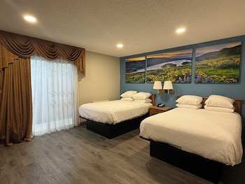 Double Room, 2 Double Beds Non Smoking