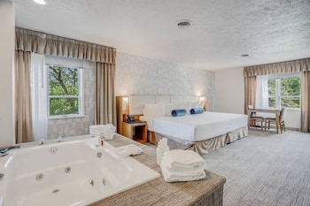 Town Center One Bedroom VIP