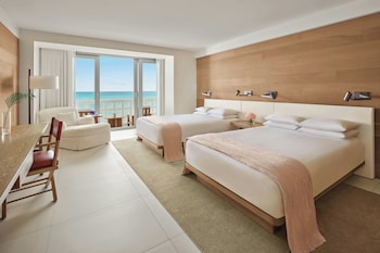 Room, 2 Queen Beds, Balcony, Oceanfront