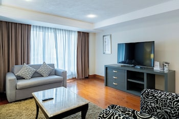 Premium Level Master Suite