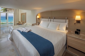 Superior Loft Suite - Kids & Teens Stay Free