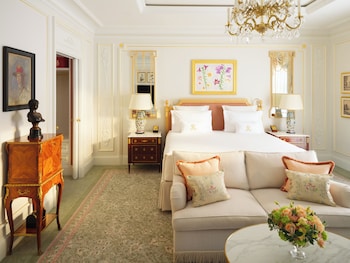 Grand Deluxe Room