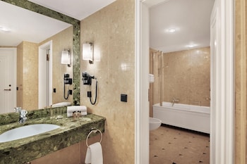 Bellevue Suite