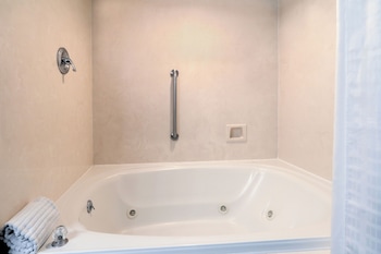 Suite, Non Smoking, Jetted Tub