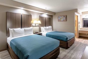 Standard Room, 2 Queen Beds, Non Smoking