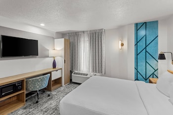Standard Room, 1 Queen Bed, Non Smoking