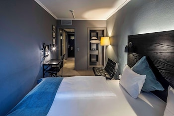 Economy Double Room, 1 Queen Bed
