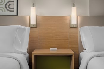 Room, 2 Queen Beds, Accessible (Hearing)