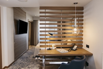 Suite, 1 Bedroom, Accessible, Balcony (Balcony)
