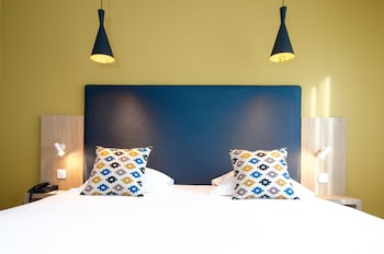 Comfort Room, 1 Queen Bed, Non Smoking