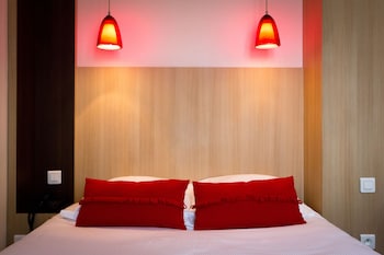 Standard Room, 1 Queen Bed, Non Smoking