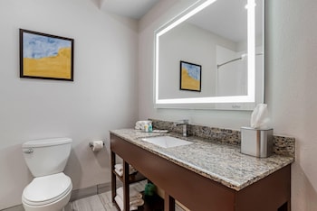 Suite, 2 Queen Beds, Non Smoking