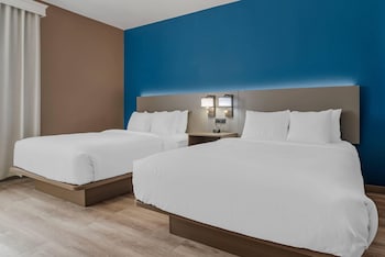 Suite, 2 Queen Beds, Non Smoking