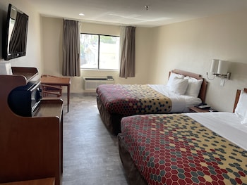 Standard Room, 2 Queen Beds, Non Smoking