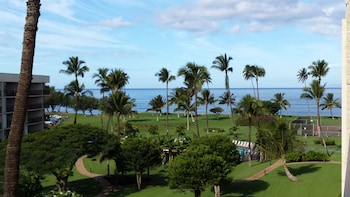 Classic Condo, 2 Bedrooms, Kitchen, Ocean View