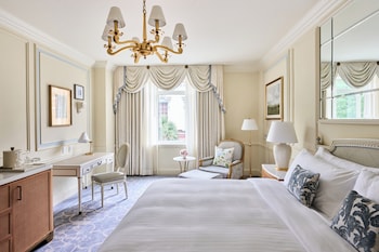 Premier King Room