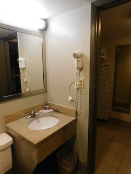 Deluxe Room, 1 King Bed, Non Smoking, Balcony