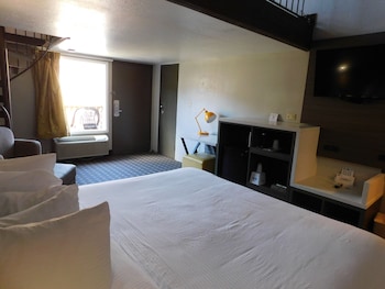 Suite, Multiple Beds, Non Smoking