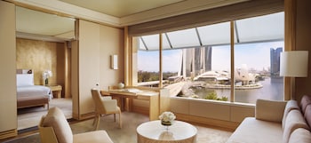 Premier Suite, 1 King Bed, Non Smoking, Bay View